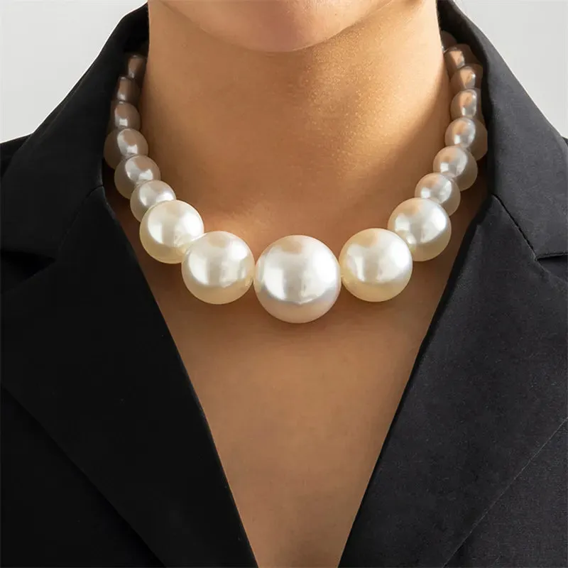 Chic Pearl Necklace & Earrings Set