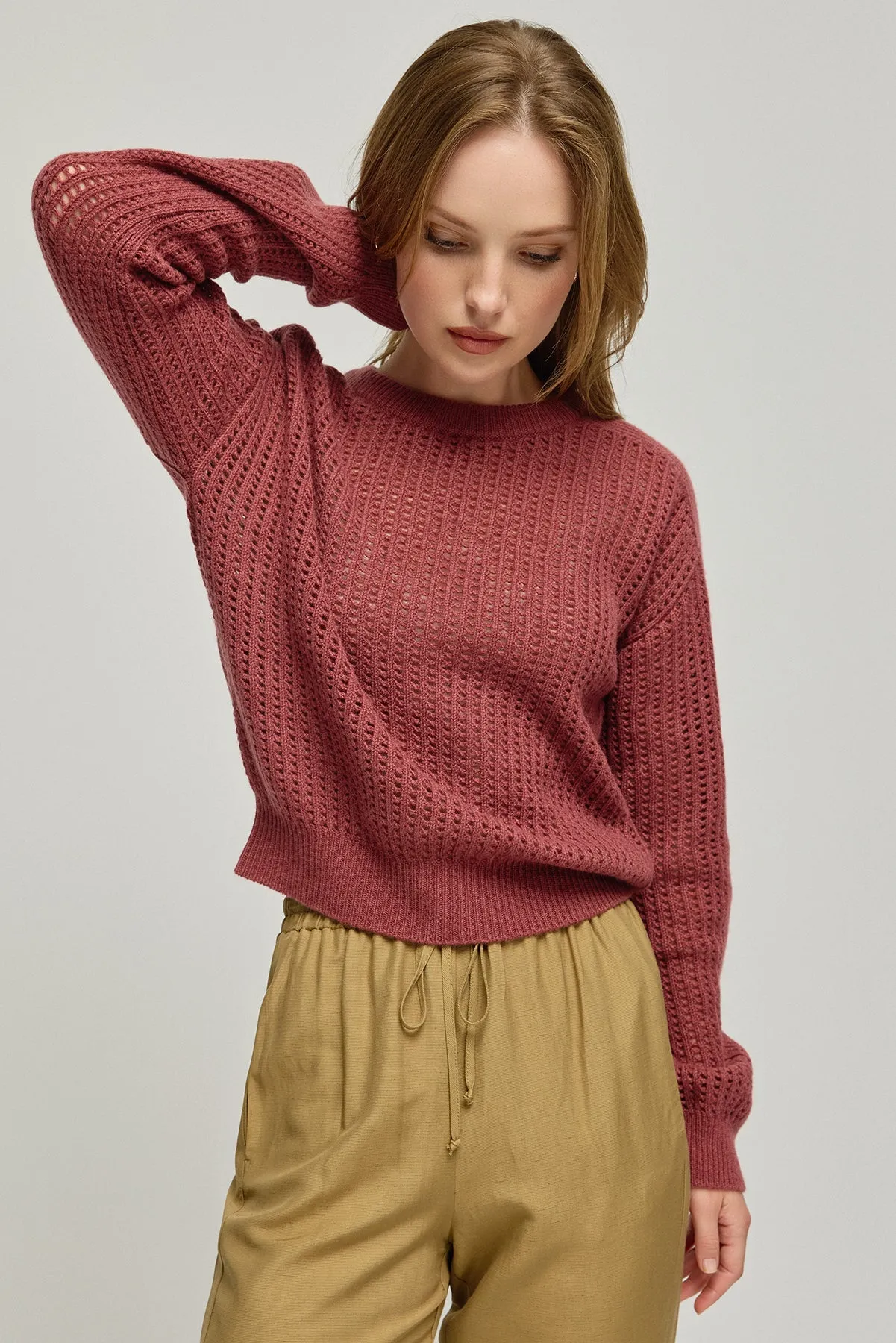 Dusty Rose Pecheuse Pure Cashmere Perforated Round Collar Women's Sweater