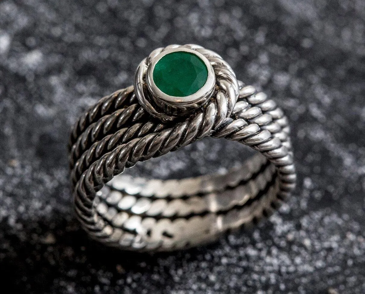 Emerald Bezel Ring - Triple Band Ring - Silver Rope Band