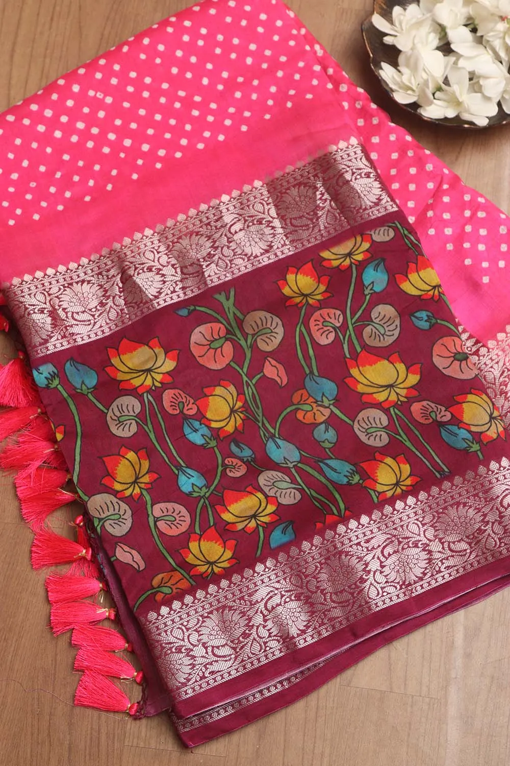 Exquisite Pink Banarasi Bandhani Pure Chiniya Silk Pichwai Design Saree