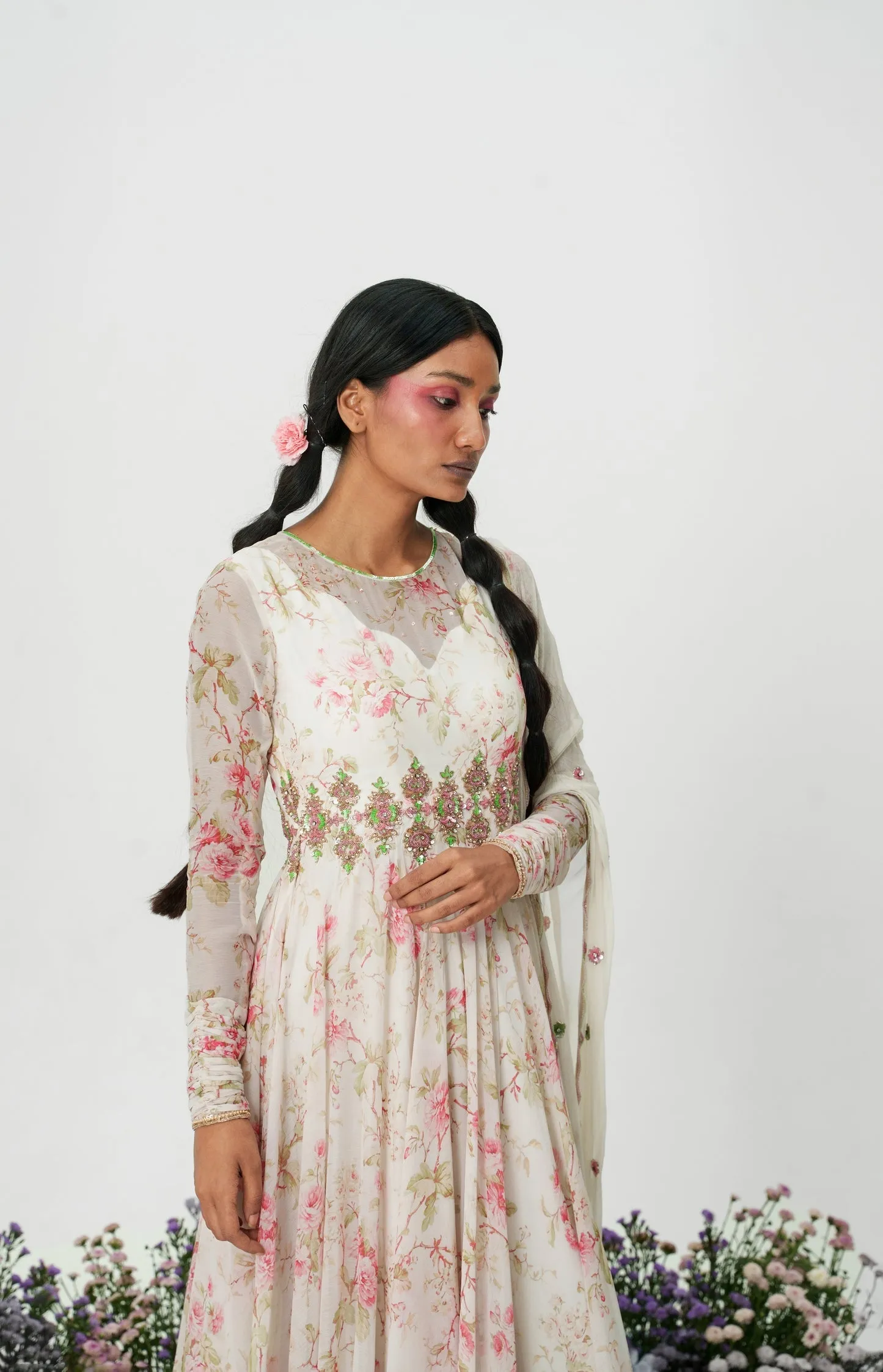 Floret-Daisy White Embroidered Anarkali Set