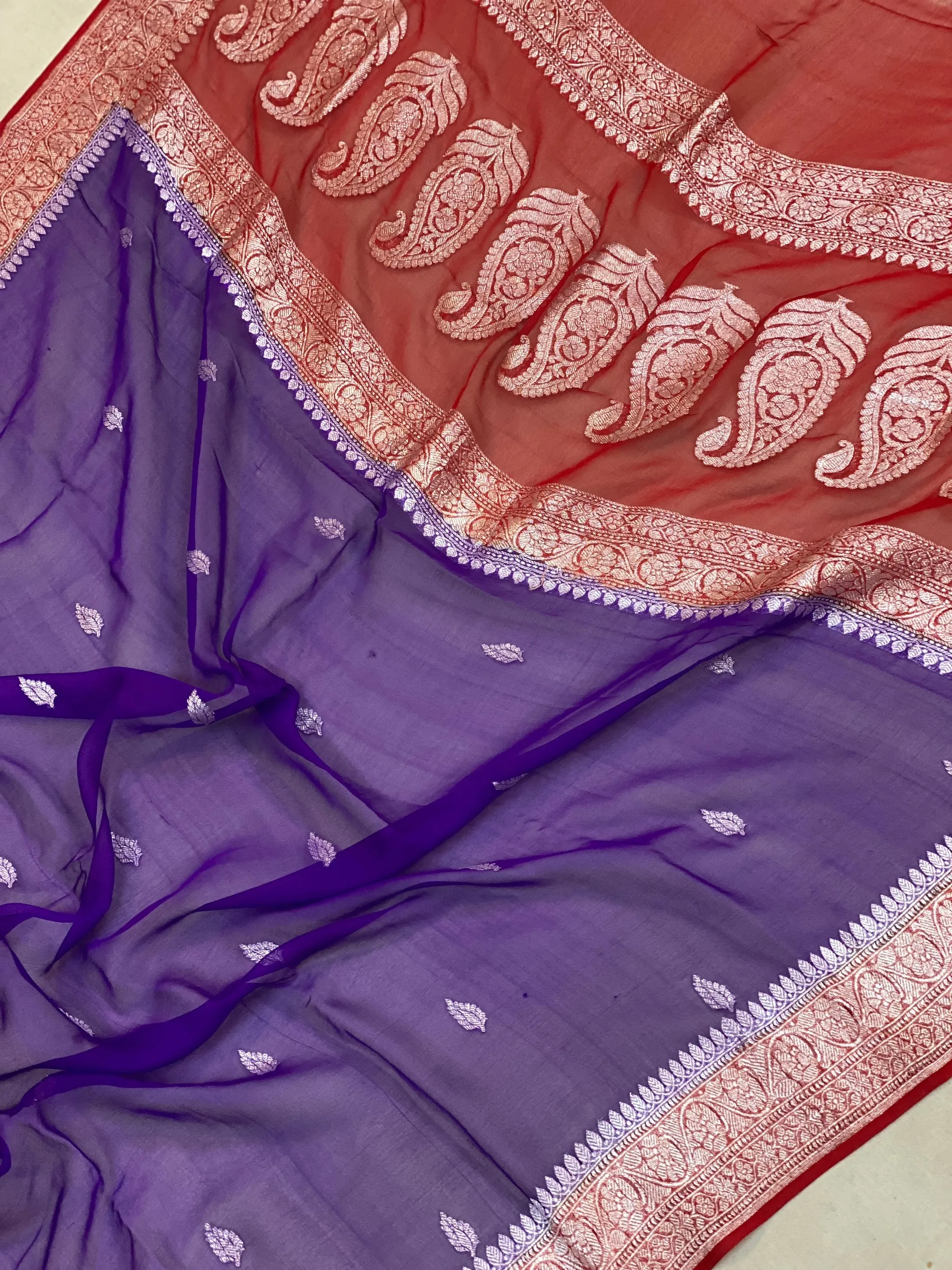 Luxurious Elegance: Purple and Red Pure Khaddi Chiffon Handloom Banarasi Saree