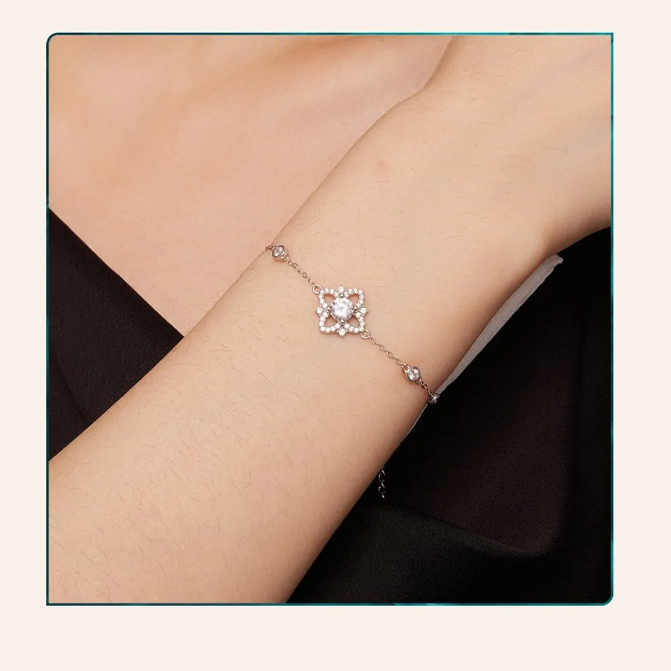 Moissanite with 925 Sterling Silver Bracelet (D Color VVS1 EX 0.5CT )