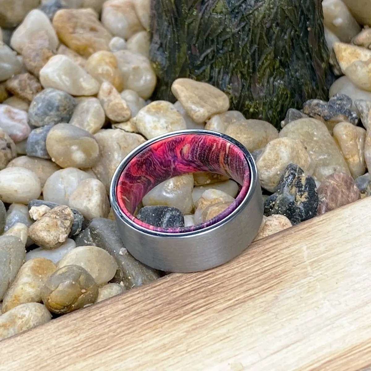 PATTERN | Green and Red Wood, Silver Tungsten Ring, Brushed, Flat