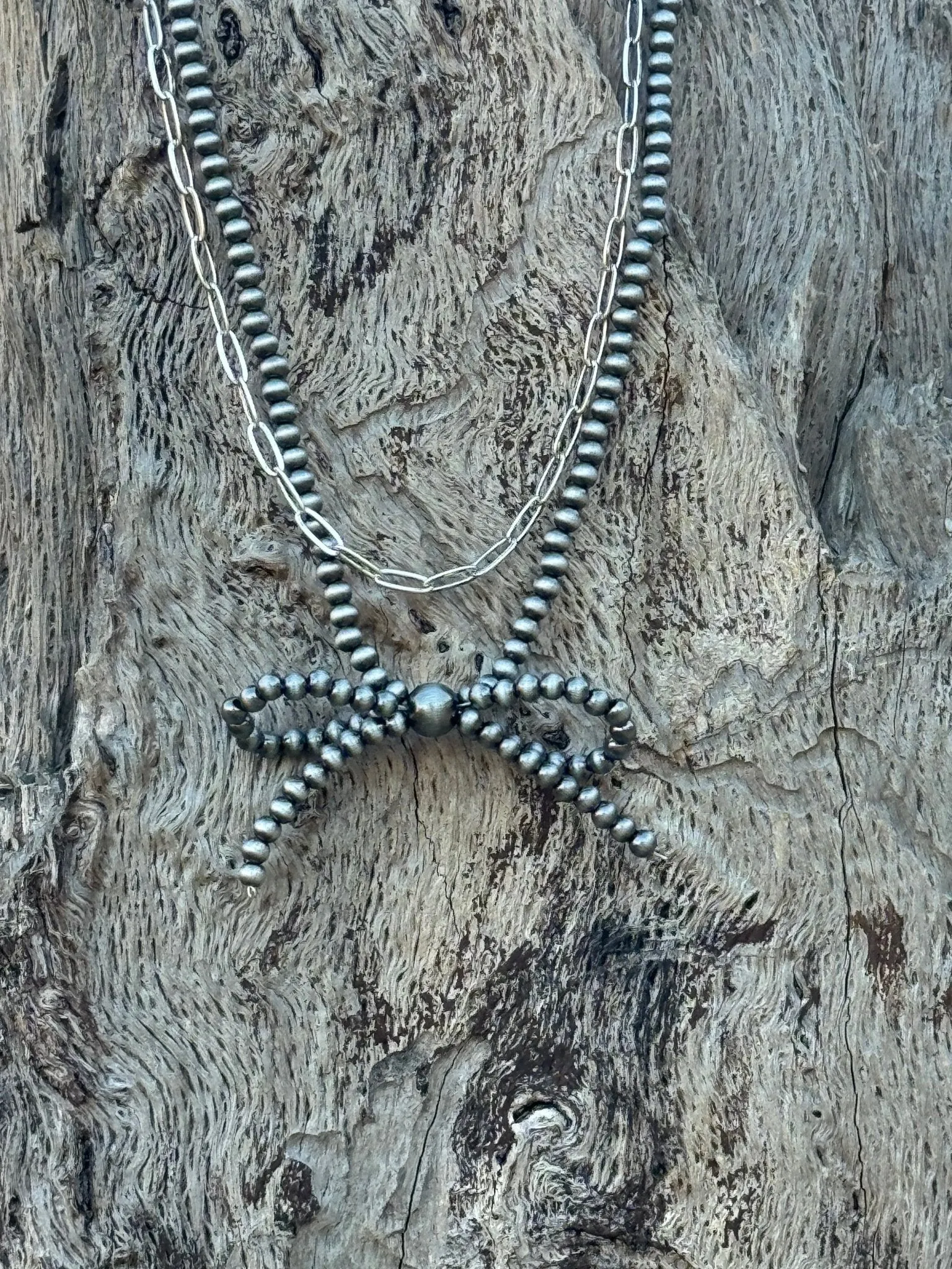 Pearl Bow and Chain Layer Necklace